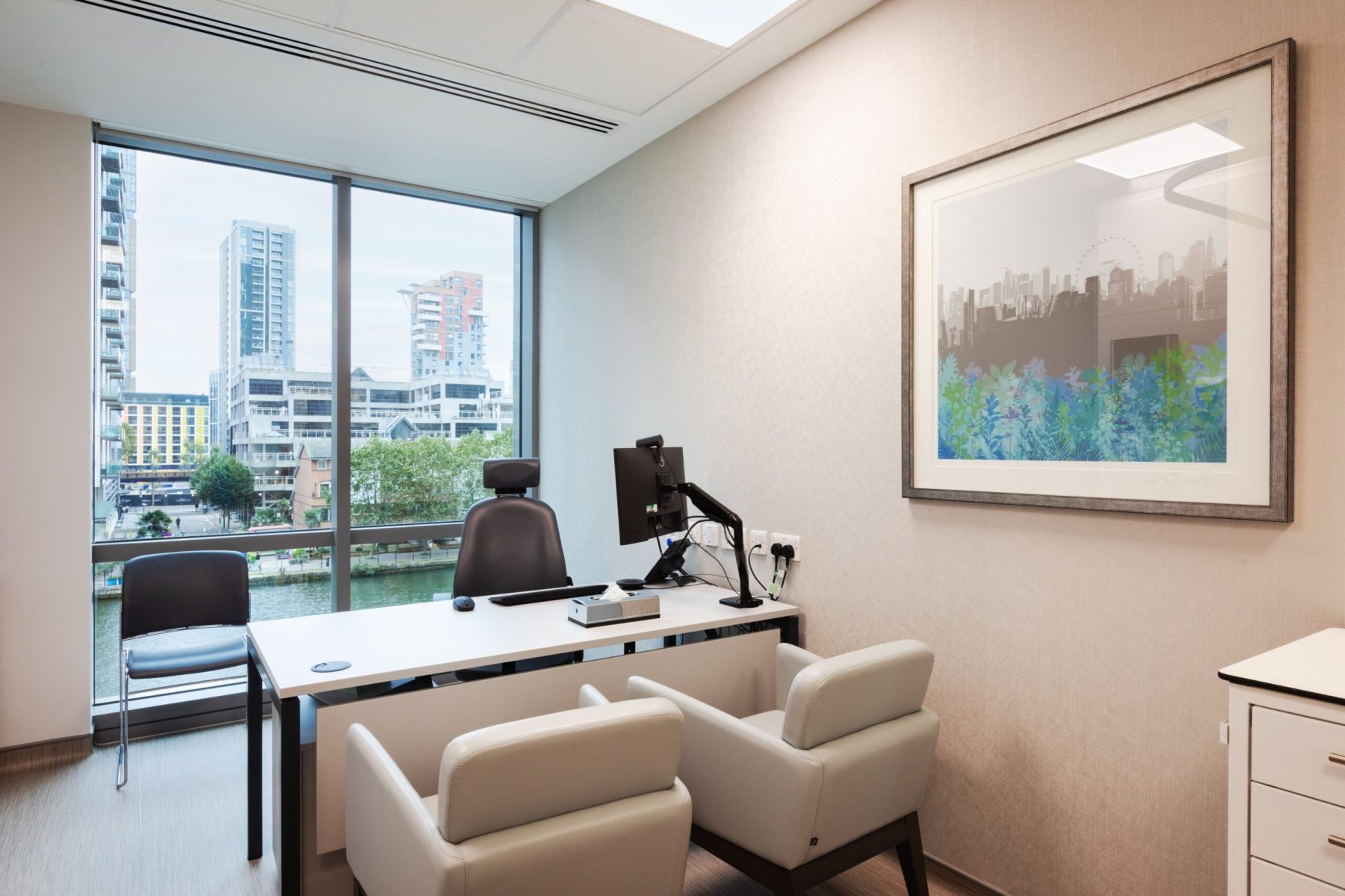 Art-Projects-Ltd_Canary-Wharf-Outpatients_HR_028-scaled