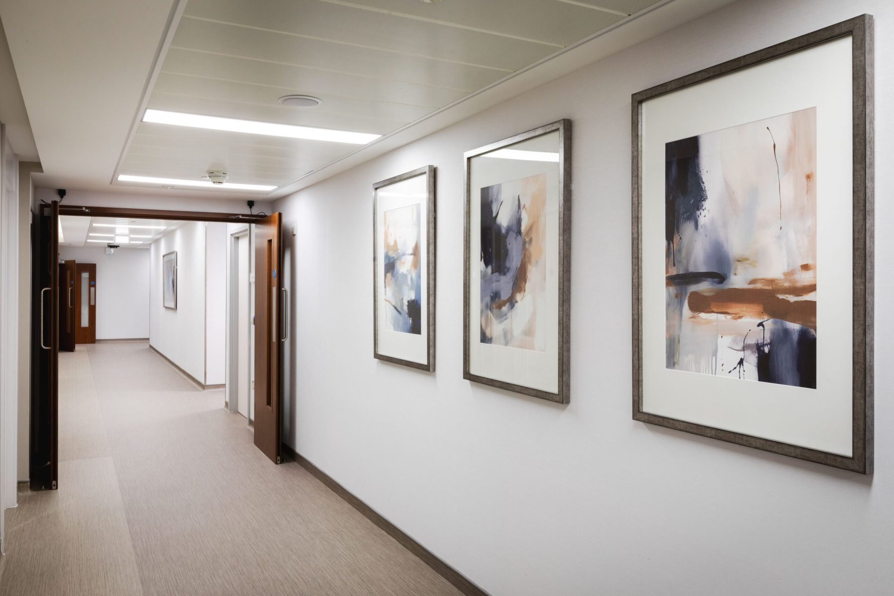 Art-Projects-Ltd_Canary-Wharf-Outpatients_HR_034-scaled